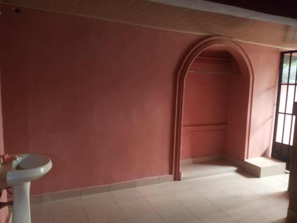 One bedroom flat to Let in Uyo, Akwa Ibom State