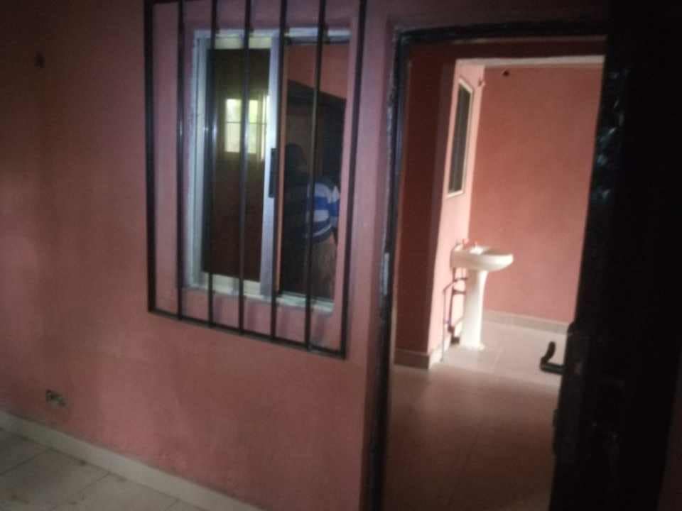 One bedroom flat to Let in Uyo, Akwa Ibom State