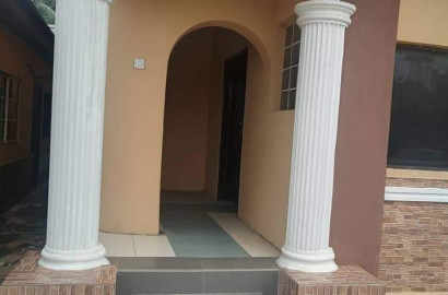 3 bedroom flat available for rent @ Ewet Housing Estate up to B-line, Uyo