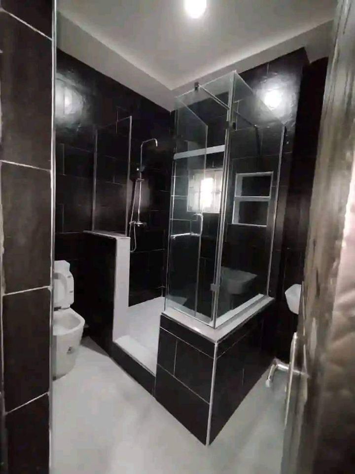 7 bedroom duplex for sale @ Brooks street off Wellington Bassey way, Uyo.