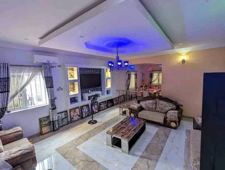 STUNNING 7-BEDROOM DUPLEX FOR SALE @ Calabar Itu Road, Uyo
