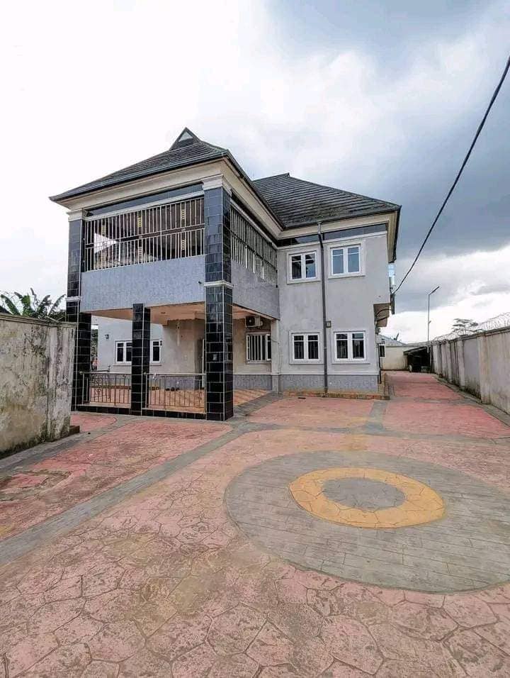 STUNNING 7-BEDROOM DUPLEX FOR SALE @ Calabar Itu Road, Uyo