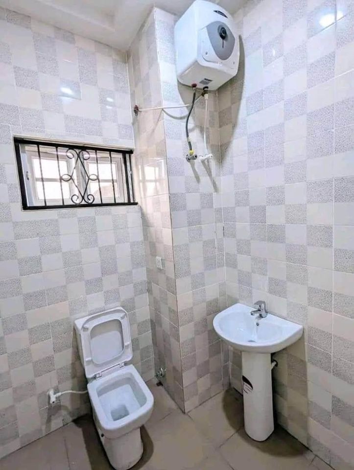 Virgin Two Bedroom Flat To Let At Shelter Afrique, Uyo