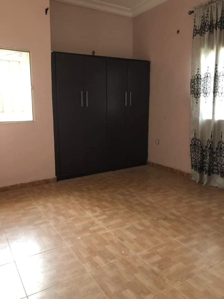 Standard 5-bedroom duplex for sale at shelter Afrique Estate, uyo