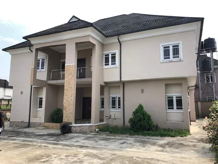 Standard 5-bedroom duplex for sale at shelter Afrique Estate, uyo