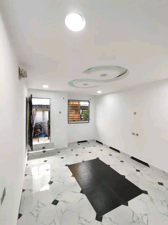 One bedroom Flat Apartment available off four lanes, Uyo