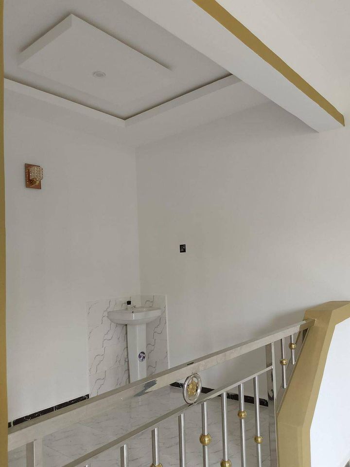 Virgin two Bedrooms Flat by Abak Road UUTH, Uyo