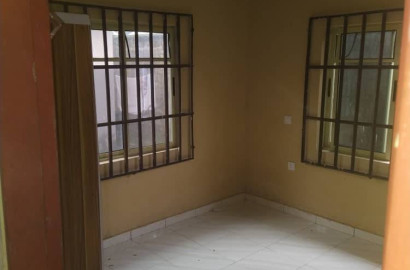 2BEDROOM FLAT TO LET AT SHELTER EXTENSION UYO