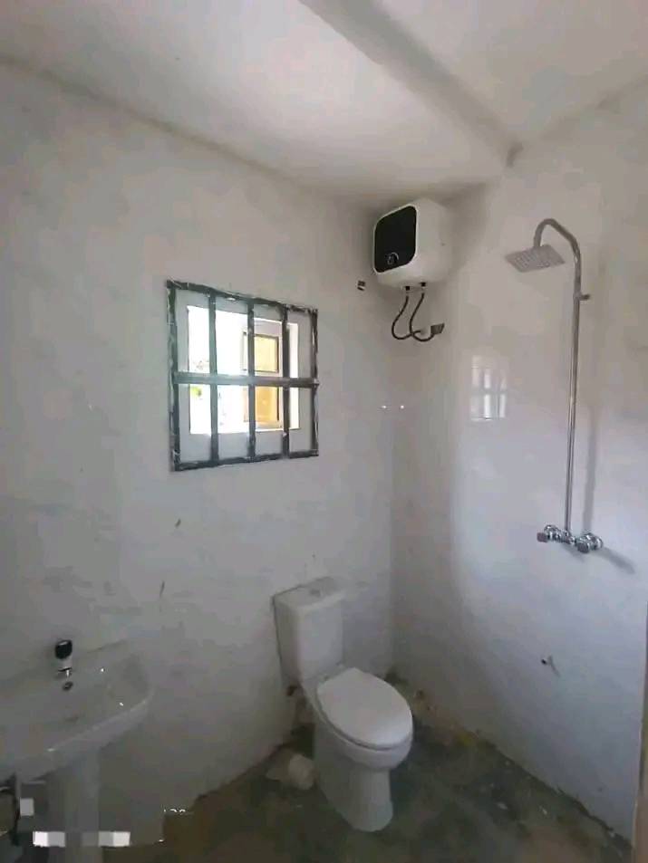 NEWLY BUILT ONE BEDROOM APARTMENT TO LET AT ORON ROAD, UYO