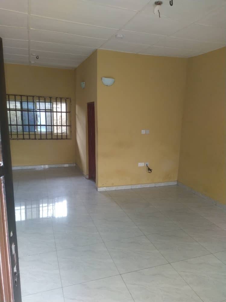 2BEDROOM FLAT TO LET AT SHELTER EXTENSION UYO