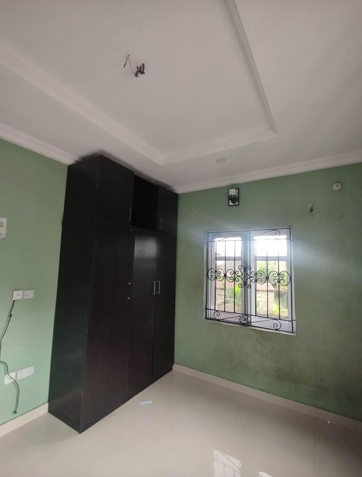 Semi-detached 4-bedroom apartment for rent at Oron Road, Uyo