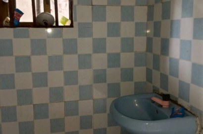 2 bedroom available to let @ Oron Road, Uyo, Akwa Ibom State